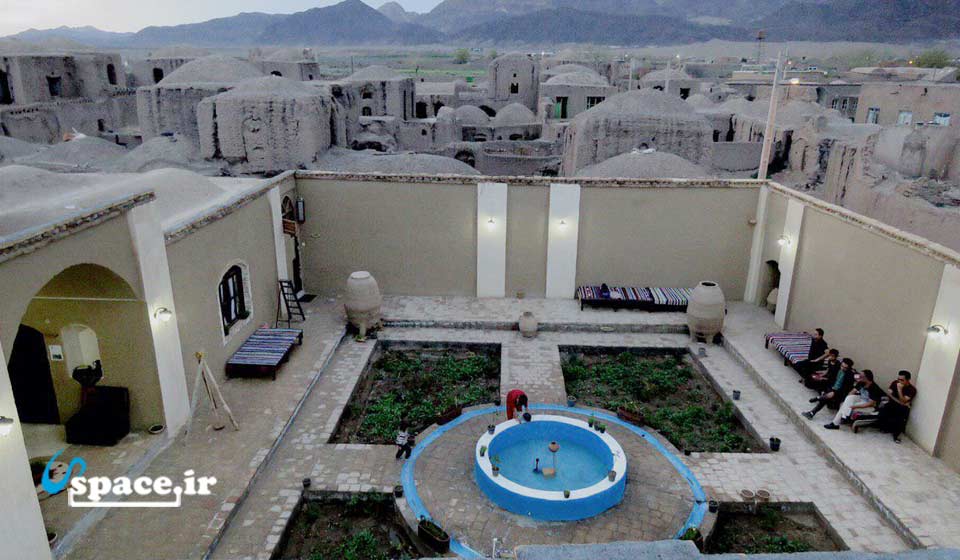 اقامتگاه بوم گردی غلامحسین خان - بردسکن - روستای درونه